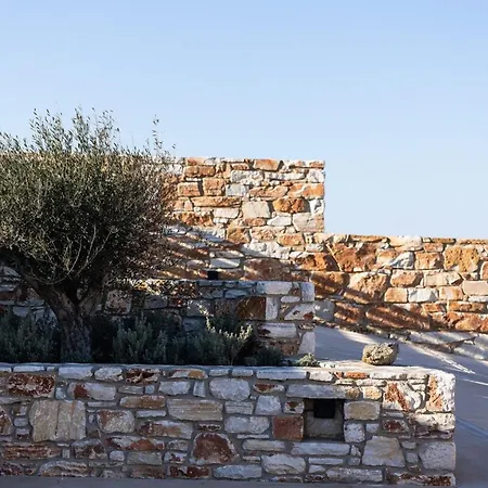 Estate Naxos - Private Hillside Estate *