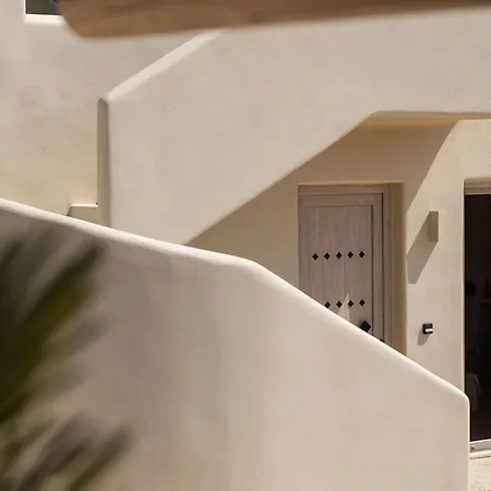 Estate Naxos - Private Hillside Estate *