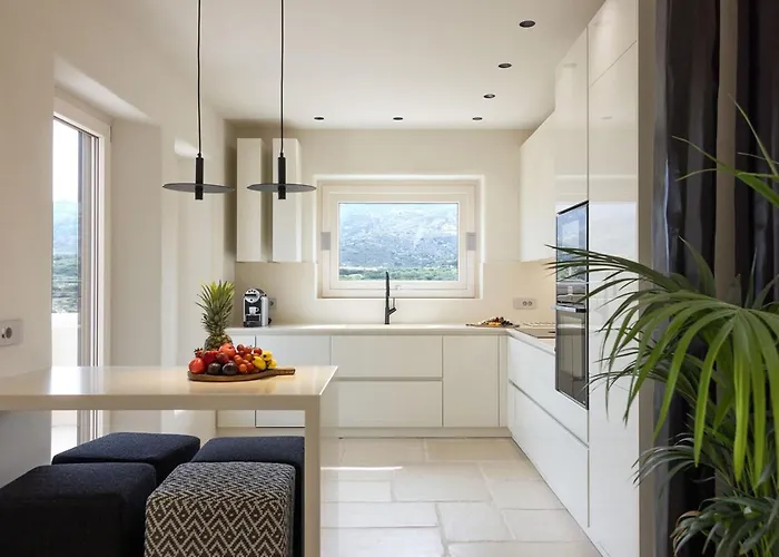 Vila Estate Naxos - Private Hillside Estate *